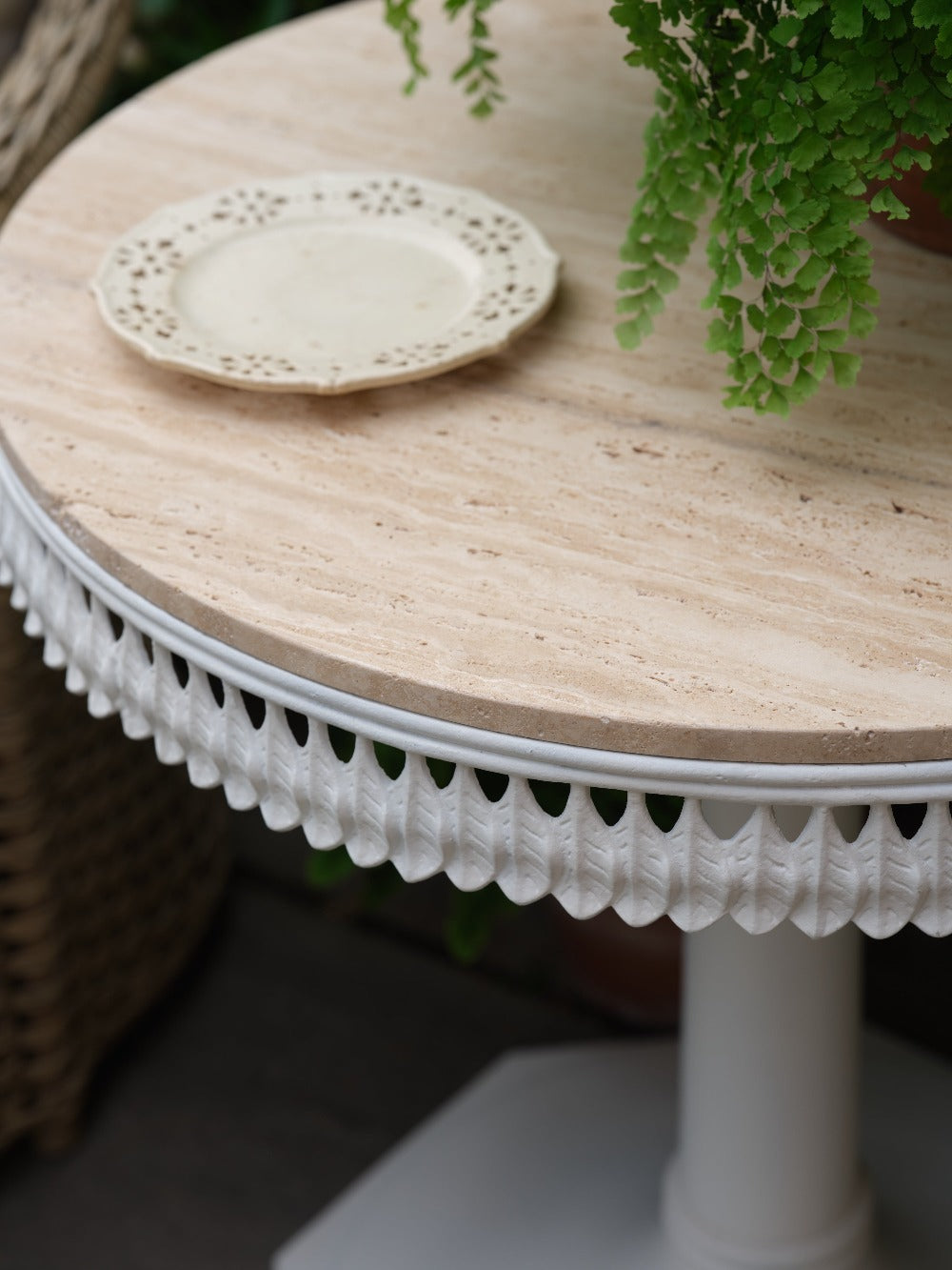 magnolia leaf side table by bunny williams home