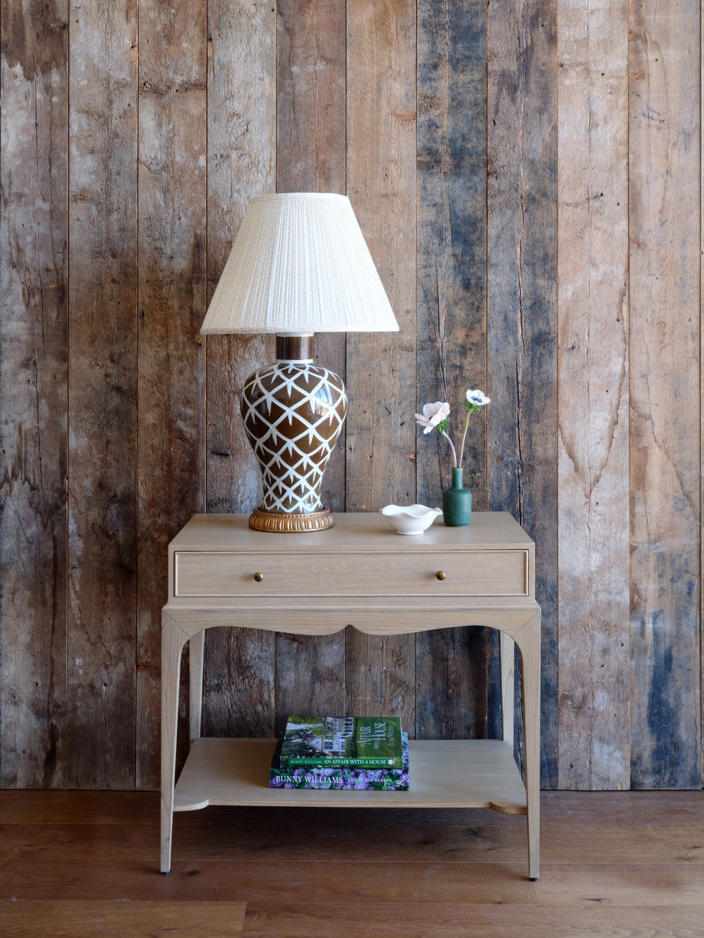 isabella side table (oak)