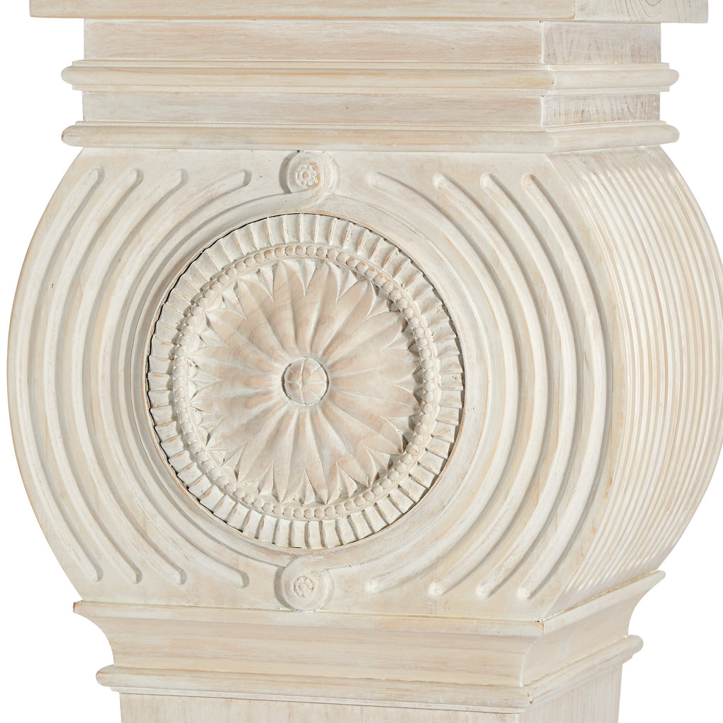 gustave pedestal (white)