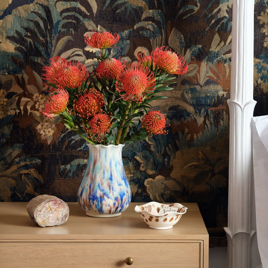 Bunny Williams Home Handcrafted Furniture, Lighting and Accessories.