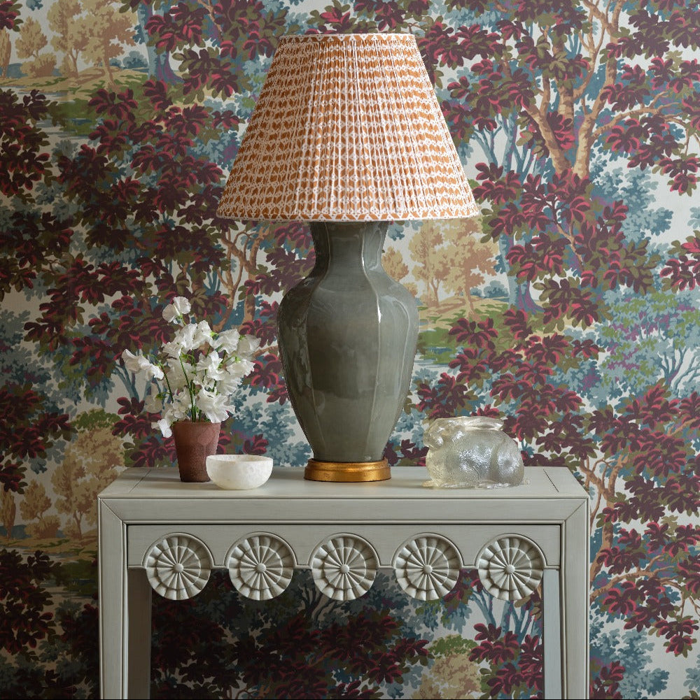 Hive Ceramic Lamp (Green) – Bunny Williams Home