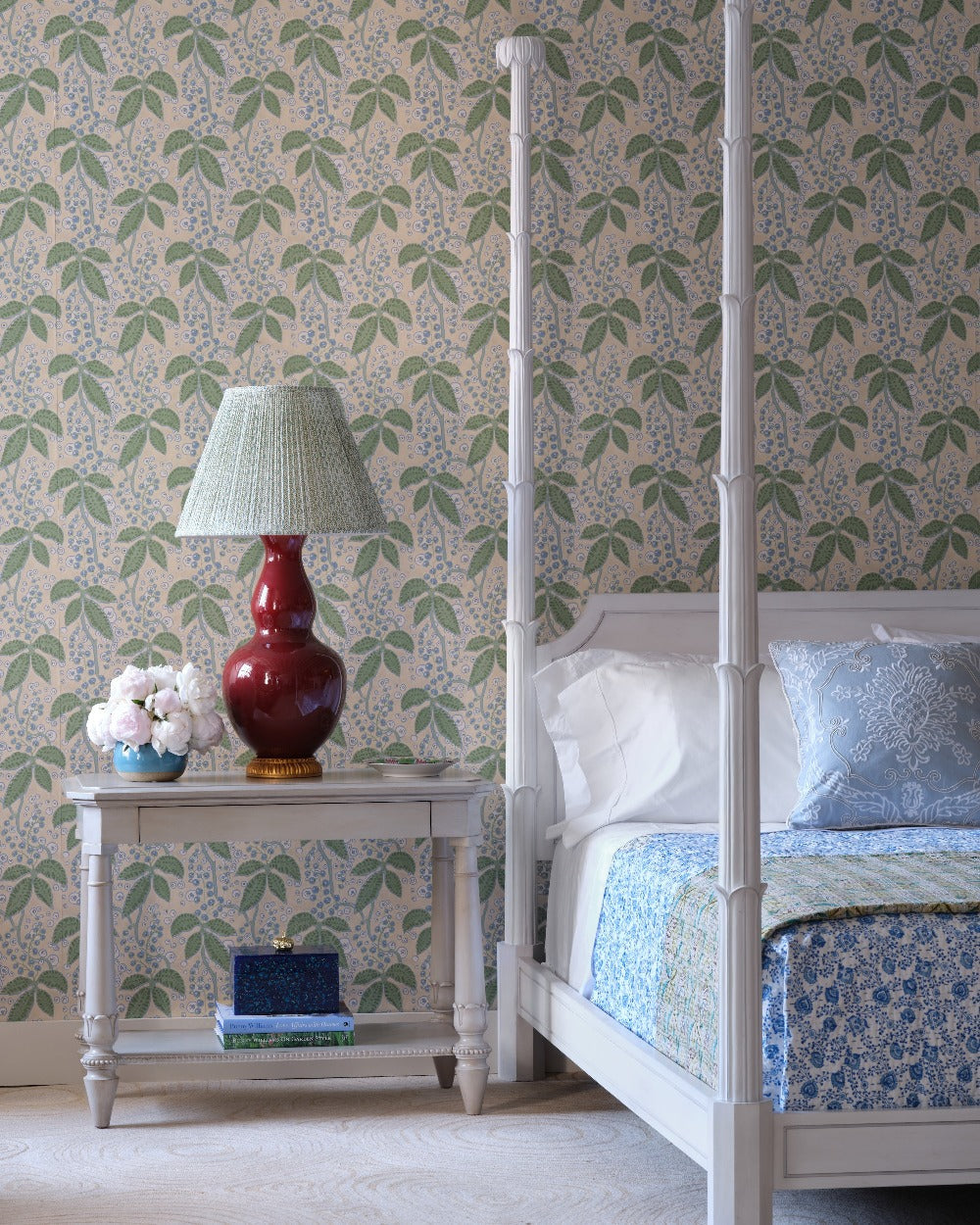 Bunny Williams Flora Throw and Coverlet - Thumbnail 2