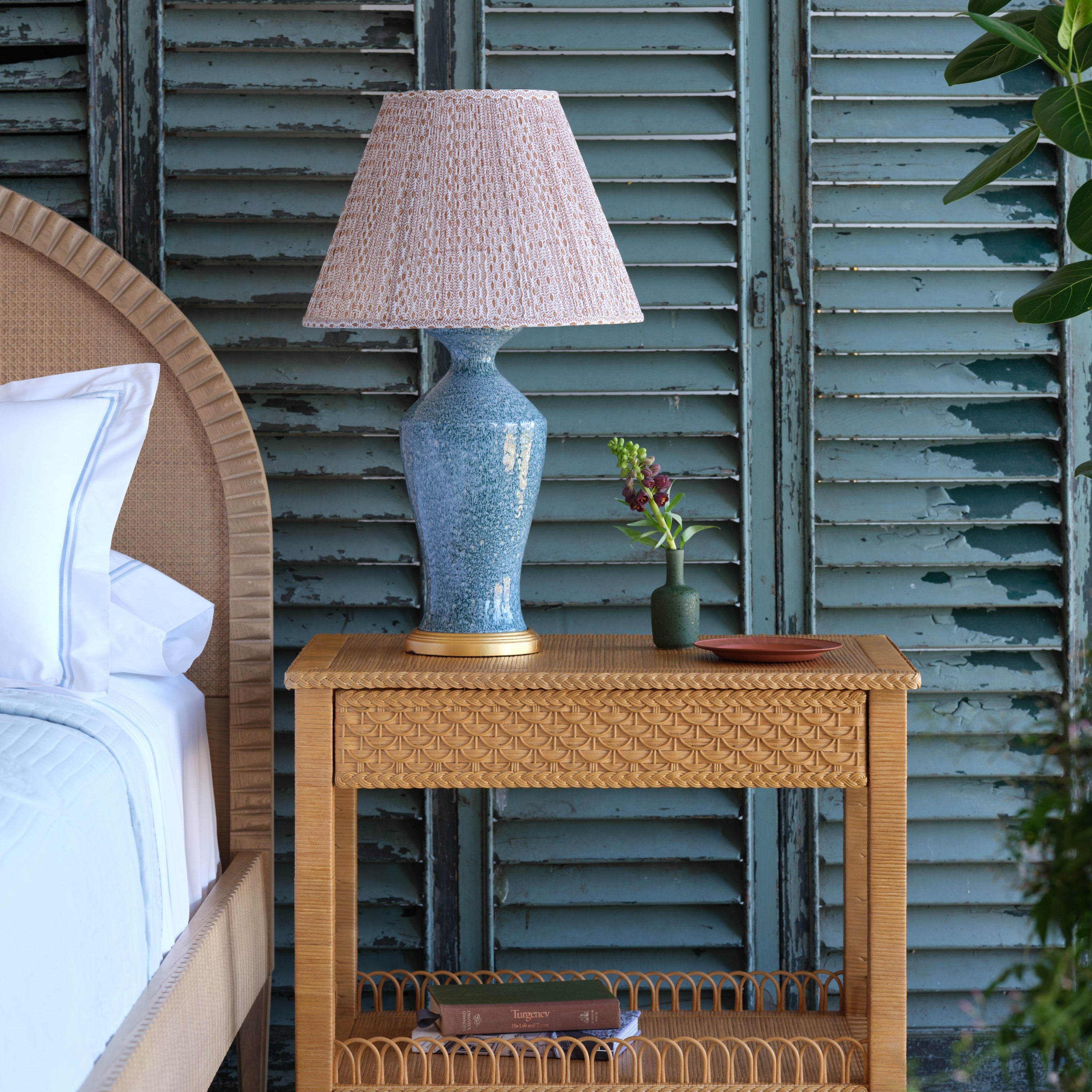 Blue Celestine Ceramic Lamp – Bunny Williams Home
