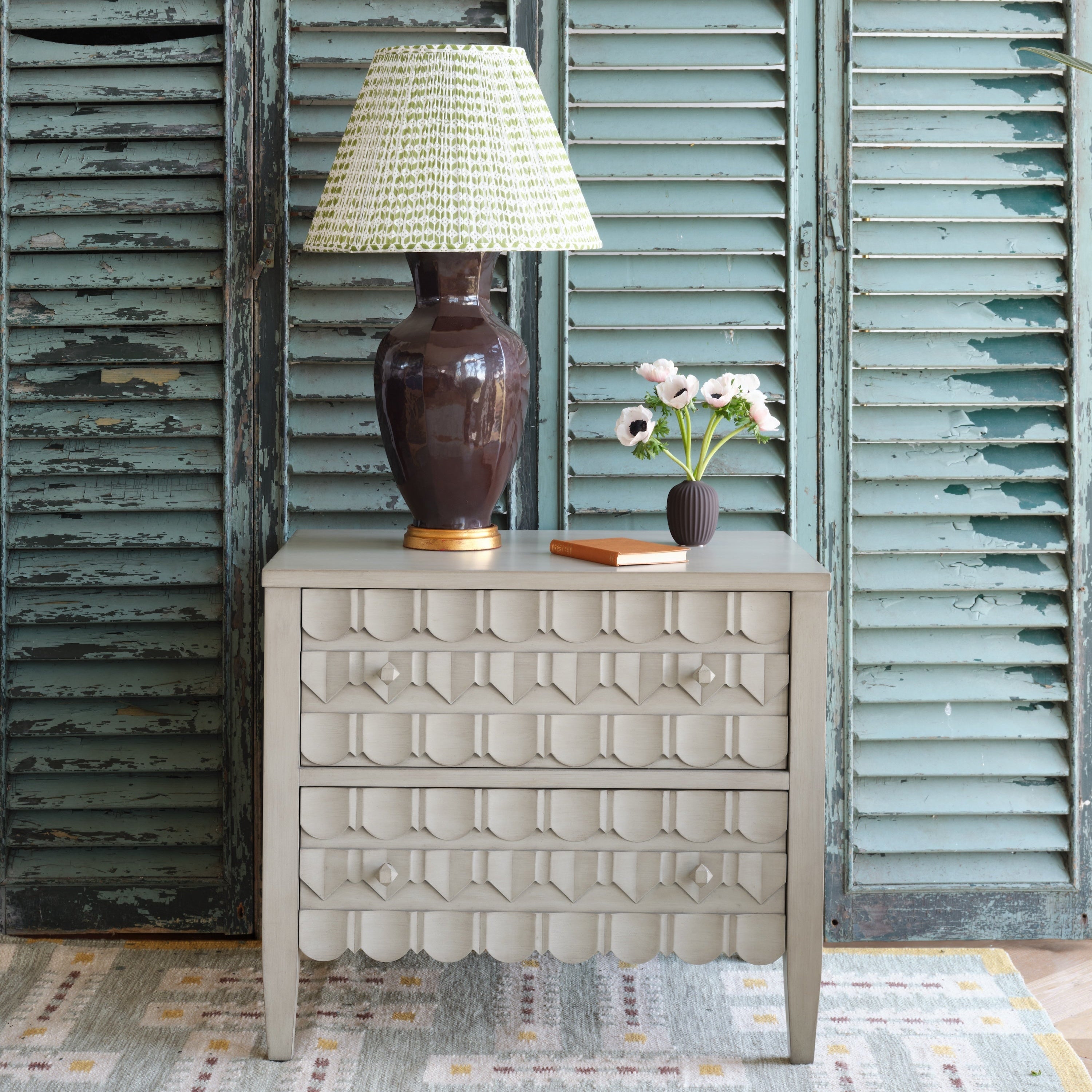 Hive Ceramic Lamp (Brown) – Bunny Williams Home