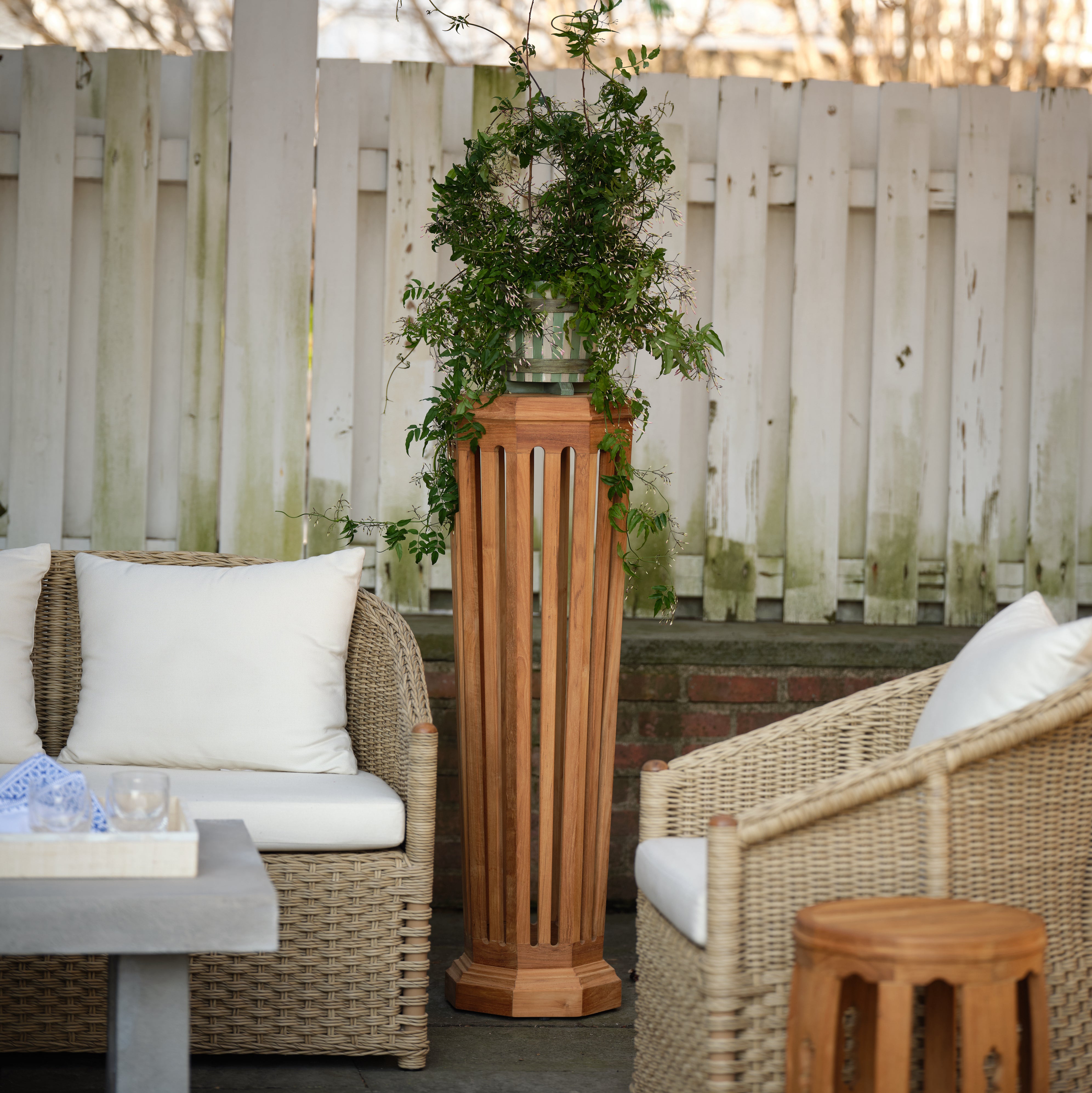 Pedestals – Bunny Williams Home